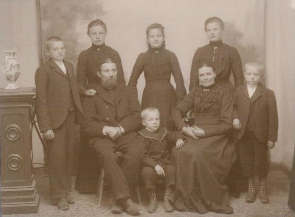 Sven-Anders och Carolina med familj